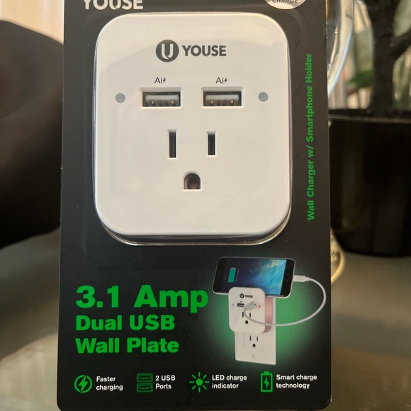 Dual USB and 3 plug plug Wall plate - No Packaging - Picture 1 of 5